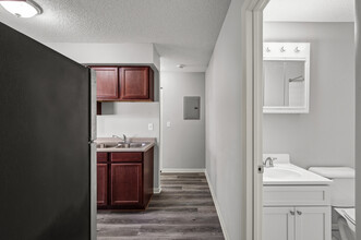2720 Rosalyn Ct in New Hope, MN - Building Photo - Building Photo