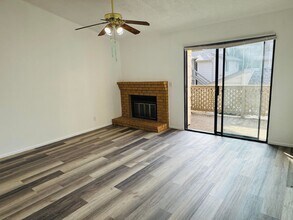 704 Windsor in Hercules, CA - Building Photo - Building Photo