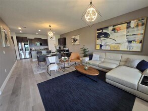 4634 Willet Cooper Ct in Tampa, FL - Foto de edificio - Building Photo