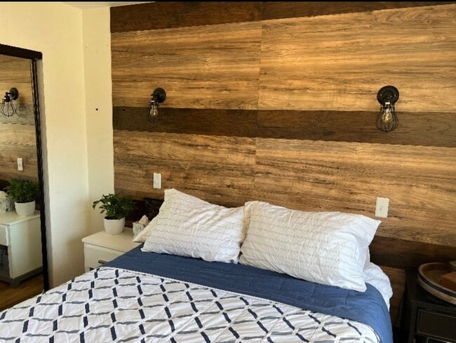 2560 C St in San Diego, CA - Building Photo - Building Photo