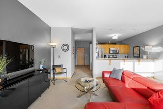 1125 NW 9th Ave, Unit 522 in Portland, OR - Building Photo - Building Photo