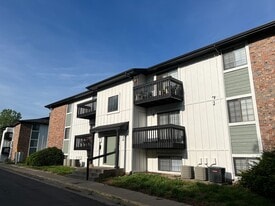 Flats North at KCK in Kansas City, KS - Building Photo