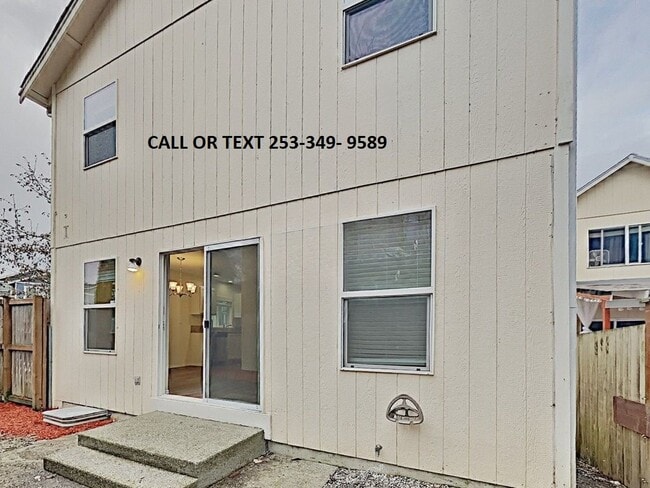 property at 19027 89th Ave E