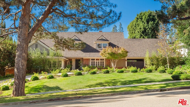 property at 723 Sierra Dr