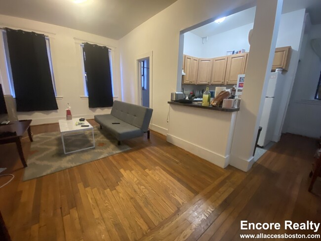 1254 Commonwealth Ave in Boston, MA - Building Photo - Building Photo