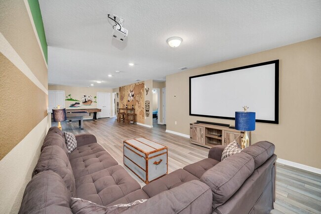 2130 Lelani Cir