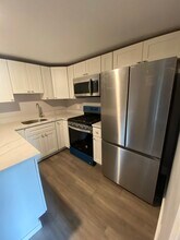 206 S 3rd Ave, Unit 4 in Elizabeth, PA - Foto de edificio - Building Photo