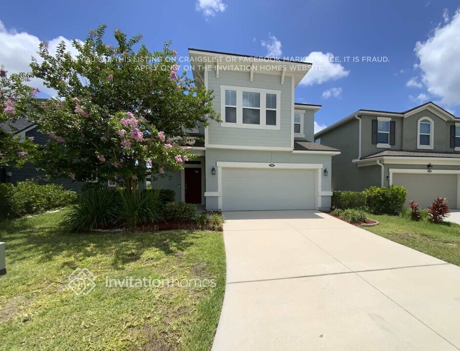 7107 Emsley Cir in Jacksonville, FL - Building Photo