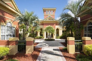 Victoria Place in Orlando, FL - Building Photo