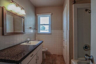 3008 57th St in Lubbock, TX - Building Photo - Building Photo