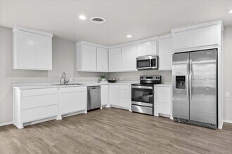 327 Hiracheta Dr in New Home, TX - Building Photo - Building Photo