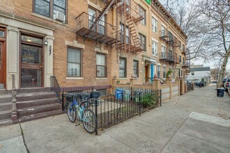 247 Senator St in Brooklyn, NY - Building Photo - Building Photo