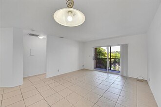9186 NW 40th St, Unit 9186 in Coral Springs, FL - Building Photo - Building Photo