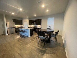 1000 King St in Aubrey, TX - Building Photo - Building Photo