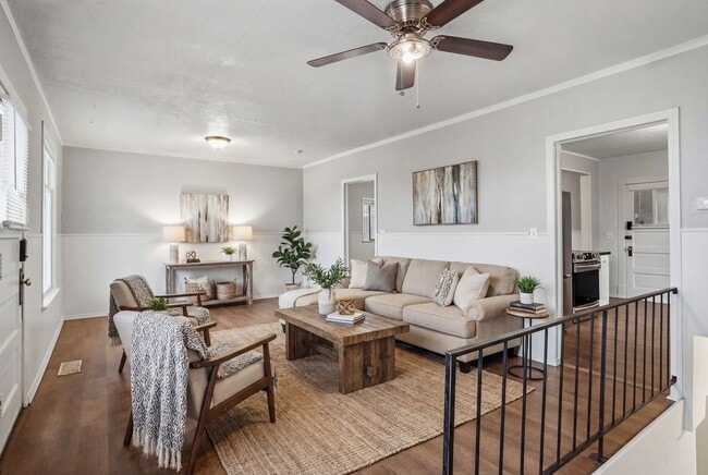 property at 604 E Hartson Ave