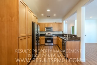 102 Monet Ln in Folsom, CA - Building Photo - Building Photo