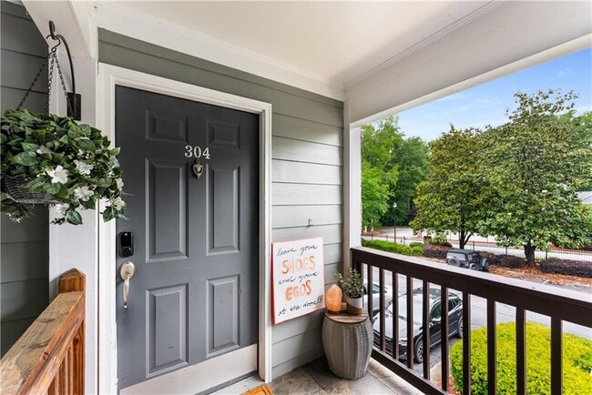 property at 304 Madison Ct