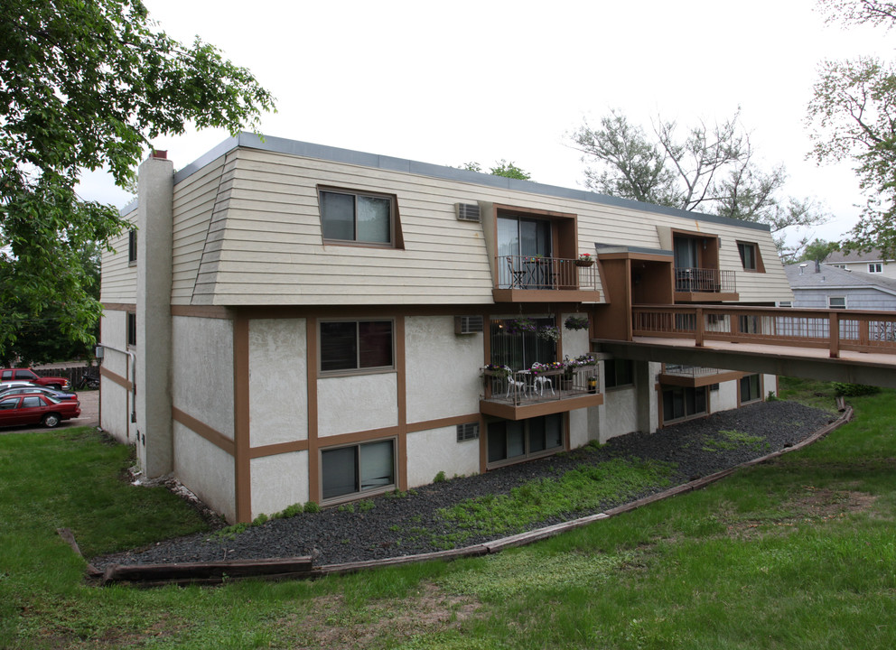 4008 31st St W in St. Louis Park, MN - Building Photo