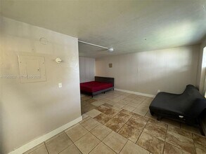 7841 Dunham Blvd, Unit 1 in Miami, FL - Building Photo - Building Photo