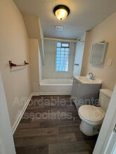 2015 W Greenfield Ave in Milwaukee, WI - Building Photo - Building Photo