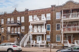 1386-1394 Laurier Av E in Montréal, QC - Building Photo