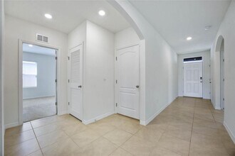 652 Greymount St in Davenport, FL - Building Photo - Building Photo