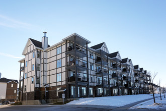 6603 New Brighton Ave SE in Calgary, AB - Building Photo - Building Photo