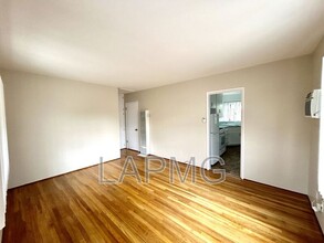 626 E Harvard Rd in Burbank, CA - Building Photo - Building Photo
