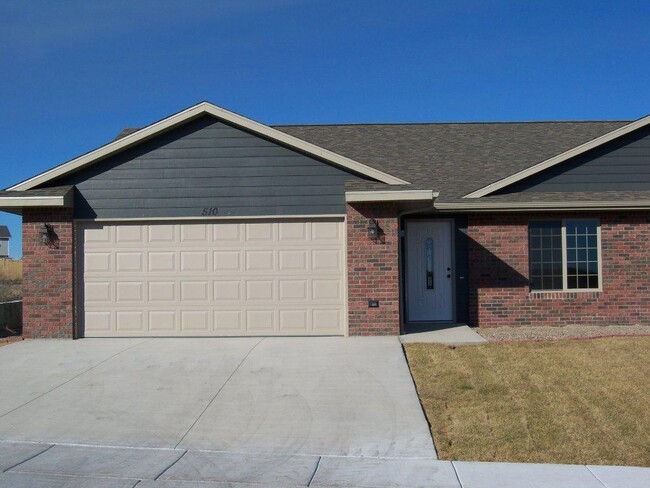 property at 512 Sapphire Ln