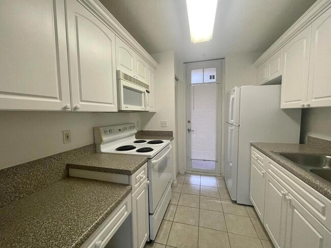 4812 S Central Blvd, Unit 15 in Jupiter, FL - Foto de edificio - Building Photo