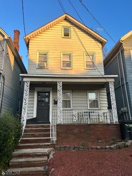 114 Ely St in Elizabeth, NJ - Building Photo