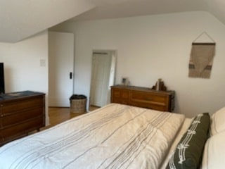 203 E Diamond Lake Rd, Unit Diamond Lake Road E in Minneapolis, MN - Foto de edificio - Building Photo