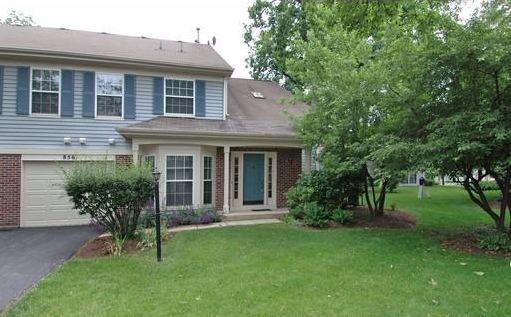 856 N Shady Oaks Dr in Elgin, IL - Building Photo