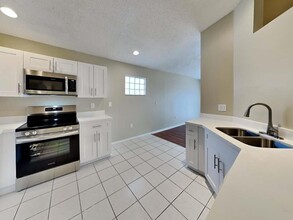 3400 NW 78th Ave in Margate, FL - Building Photo - Building Photo