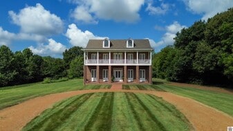 2500 Biggs Rd in Kevil, KY - Building Photo