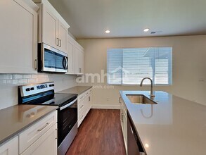 1421 Alderleaf Ave in Star, ID - Building Photo - Building Photo