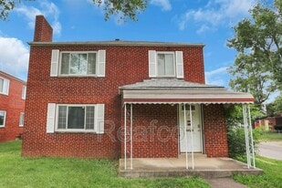 404 S Chase Ave in Columbus, OH - Building Photo