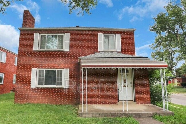 property at 404 S Chase Ave