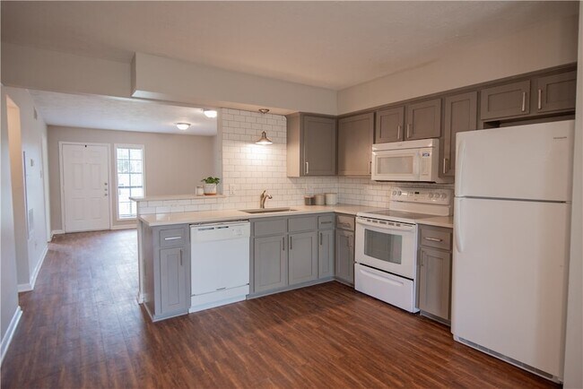 1902 Woodsman Dr, Unit B in College Station, TX - Building Photo - Building Photo