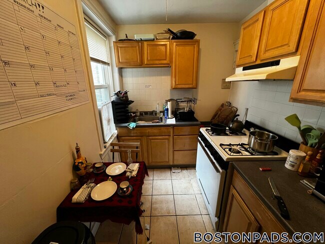 248 Kelton St, Unit 4 in Boston, MA - Building Photo - Building Photo