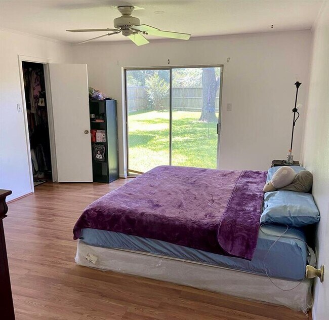 15811 Oakendell Dr in Houston, TX - Building Photo - Building Photo