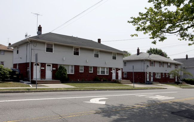 334-340 Goodwin St in Perth Amboy, NJ - Building Photo - Building Photo