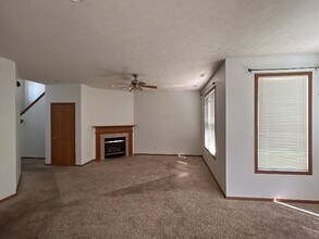 2747-2751 Wyndham Ct in West Lafayette, IN - Building Photo - Building Photo