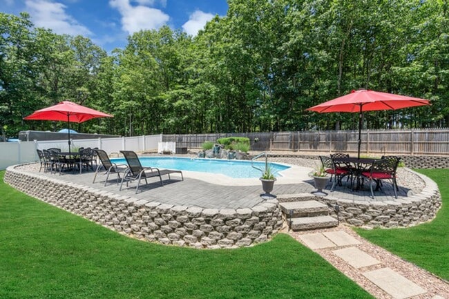 18 Harvard W Dr in Jackson Township, NJ - Building Photo - Building Photo