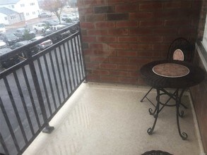 740 E Broadway-Unit -2H in Long Beach, NY - Building Photo - Building Photo