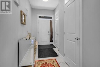 110 Nepeta Cres in Ottawa, ON - Building Photo - Building Photo