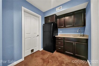 12104 Hunters Whip Ct in Charlotte, NC - Building Photo - Building Photo