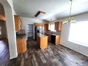 105 E Great Plains Trail in Harker Heights, TX - Building Photo - Building Photo