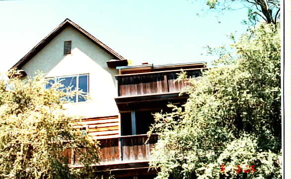 104 Montford Ave in Mill Valley, CA - Building Photo