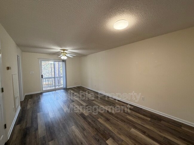 381 S Moore St in Clayton, NC - Building Photo - Building Photo